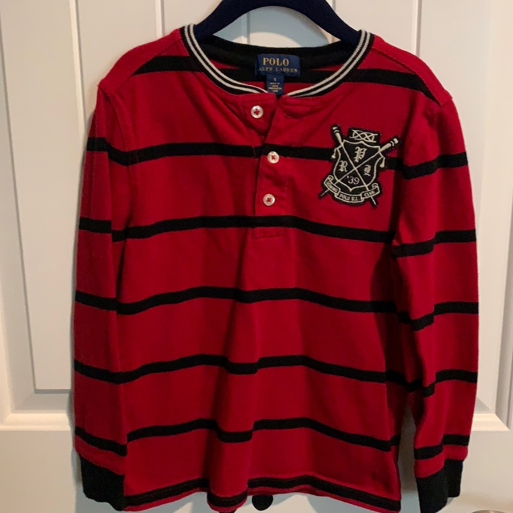 2 sweatshirts and long sleeve polo shirt
